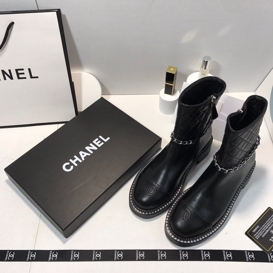Ch**el Ankle Boots With Side Zip Chain Black