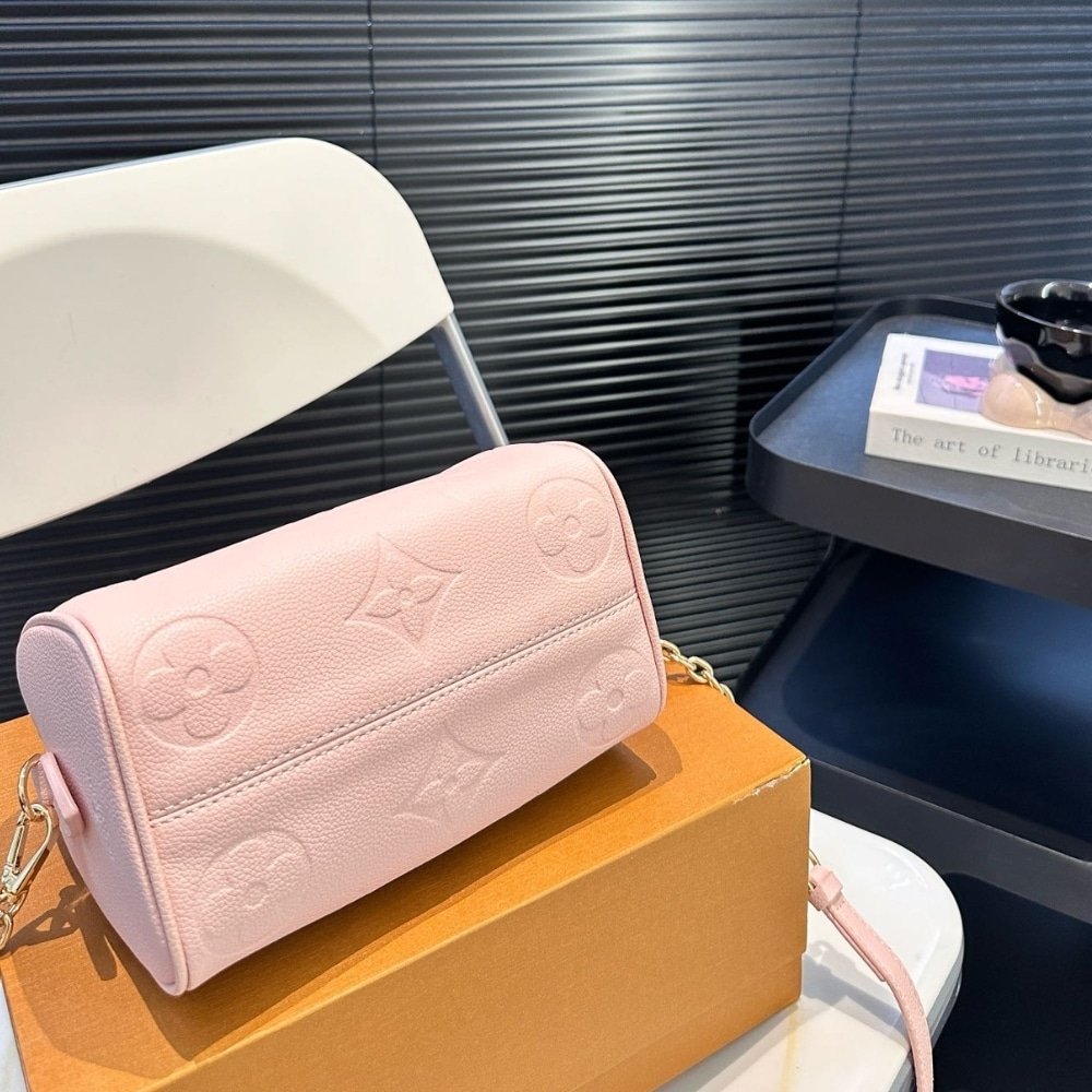 Gift Set: L0vis Vvtt0n Speedy Bandoulière 20 Monogram Pink 20Cm M47136 With Colour Blossom Bb Star Pendant Pink Gold Pink Mother Of Pearl And D1am0nd Q93612