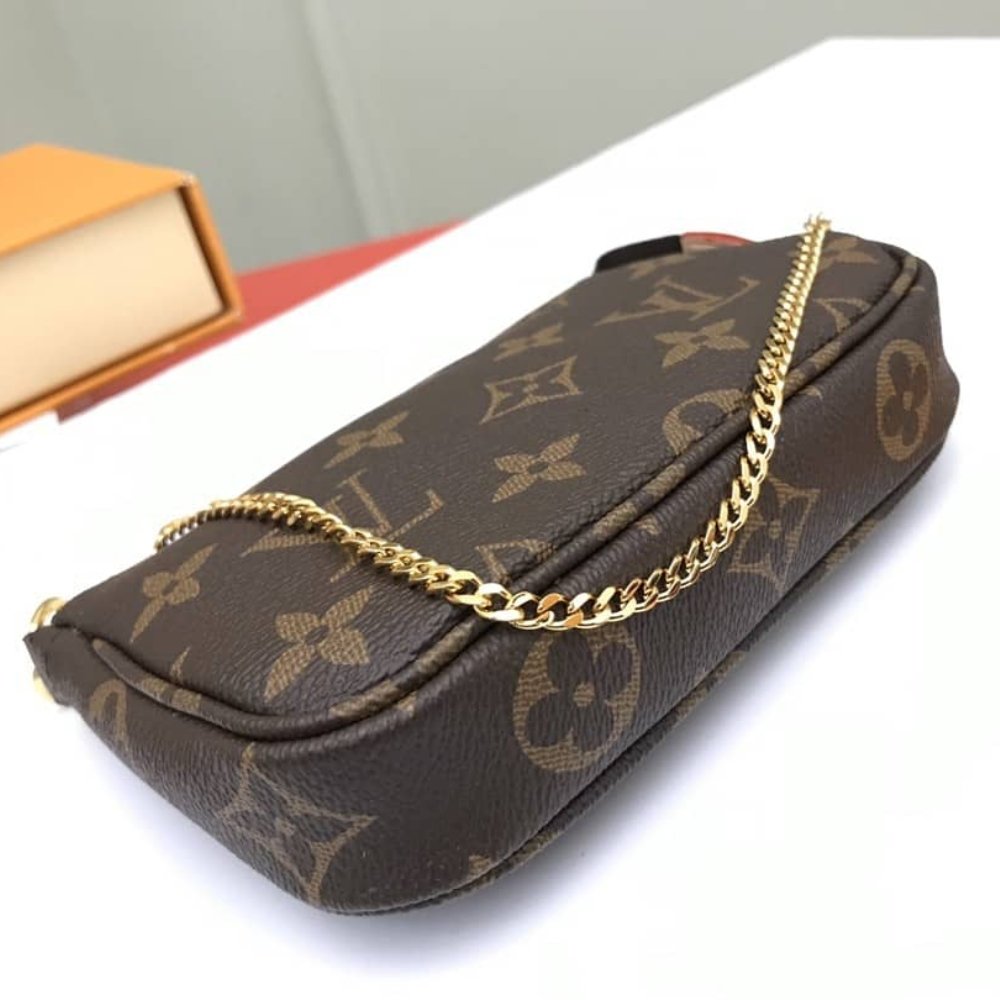 L0vis Vvtt0n Mini Pochette Accessoires Monogram Canvas Brown 15Cm M58009