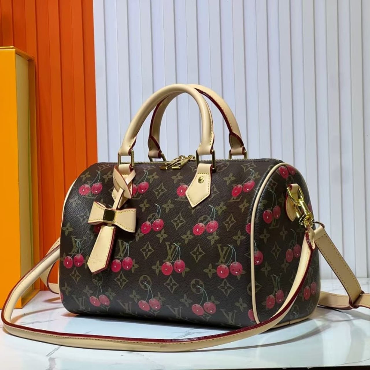 L0vis Vvtt0n Speedy 30 Cherry 30Cm