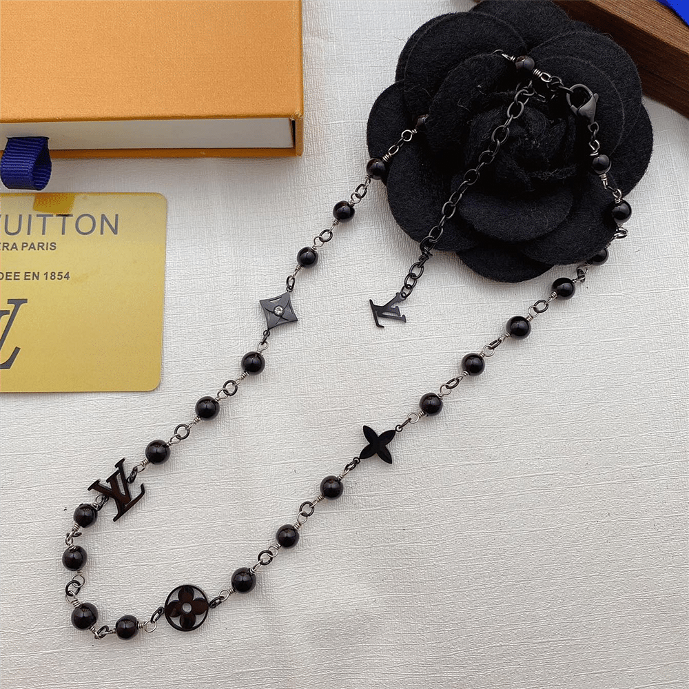 L0vis Vvtt0n Lv Pearls Necklace Black M02445