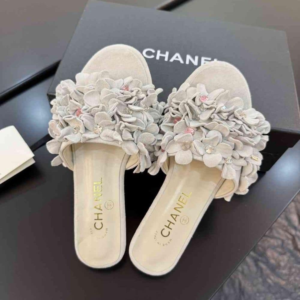 Ch**el Mules Suede Strass White G46231 B19043 Naeya