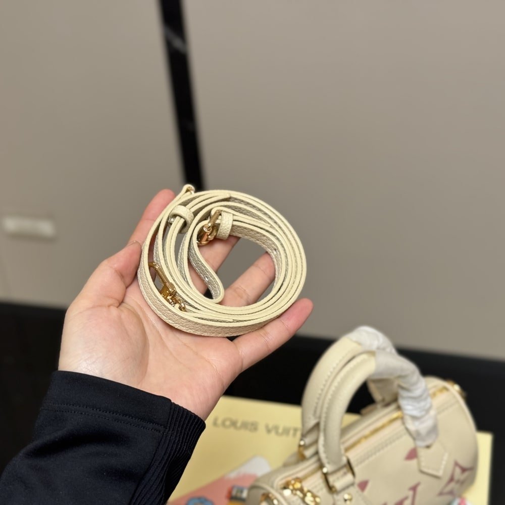 L0vis Vvtt0n Nano Speedy Rose Trianon 16Cm M81913