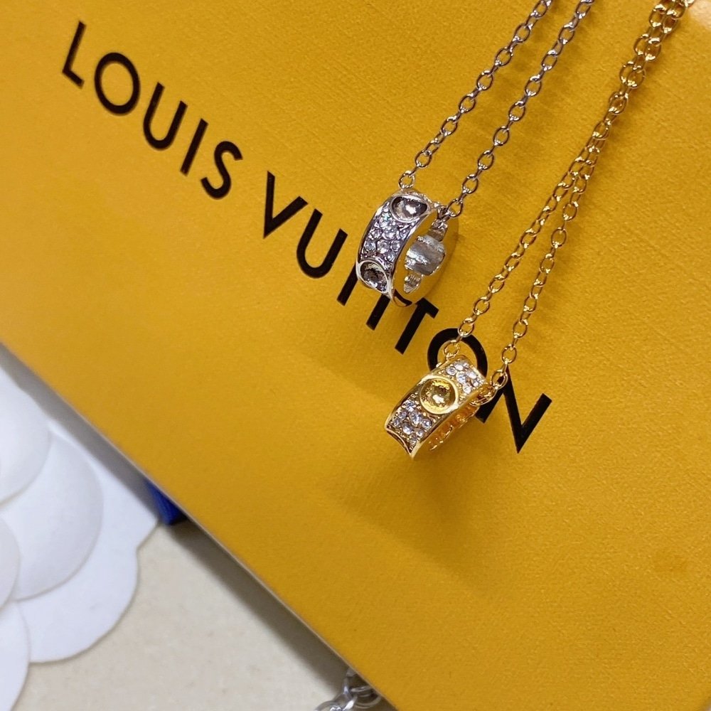 L0vis Vvtt0n Empreinte Pendant Necklace Silver Q93675