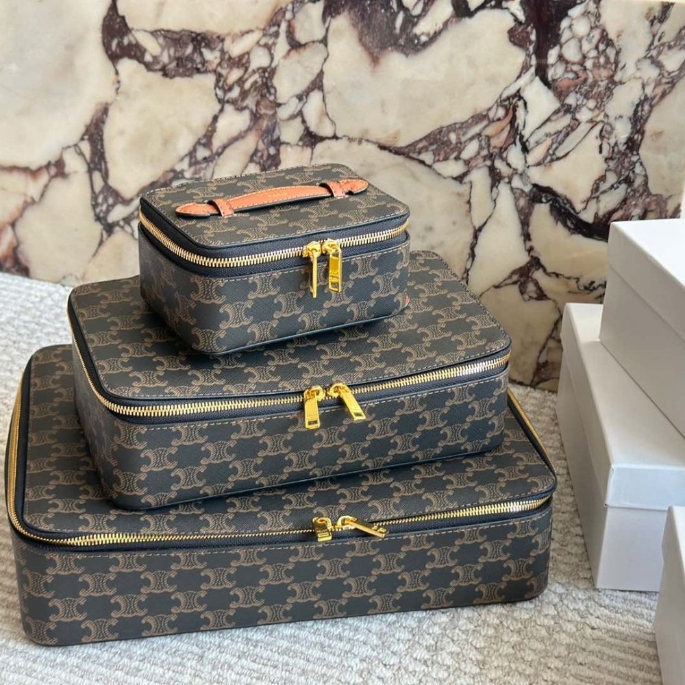 Ce1i*e Medium Toiletry Case In Triomphe Canvas And Top Handle Bag 28Cm