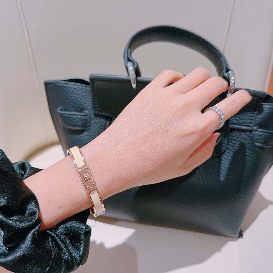 H**me5 Mini Clic Kelly Bracelet Yellow And Rose Gold H200004Fo68Gm