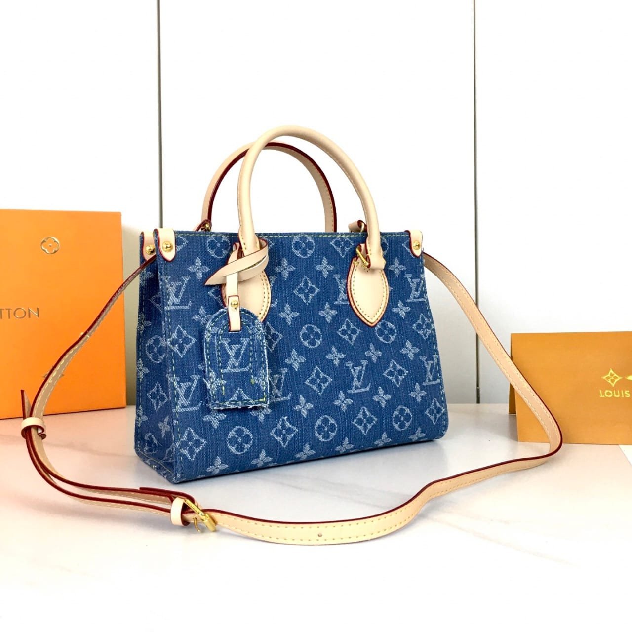 L0vis Vvtt0n Onthego Lv Monogram Denim Tote Bag Light Blue 25Cm