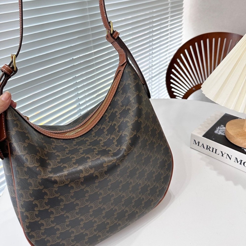 Ce1i*e Medium Heloise Bag In Triomphe Canvas Tan 30Cm 114712Fqm 04Lu