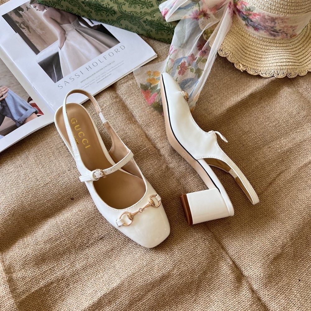 Gvc*1 Women’s Horsebit Pump White Leather