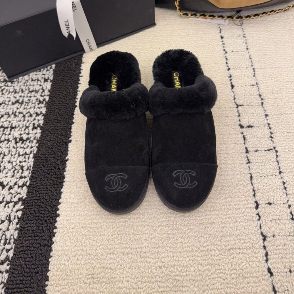 Ch**el Suede Mules Black G45939 B17918 94305