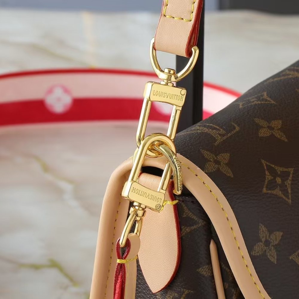 L0vis Vvtt0n Diane Fuchsia 24Cm M46049