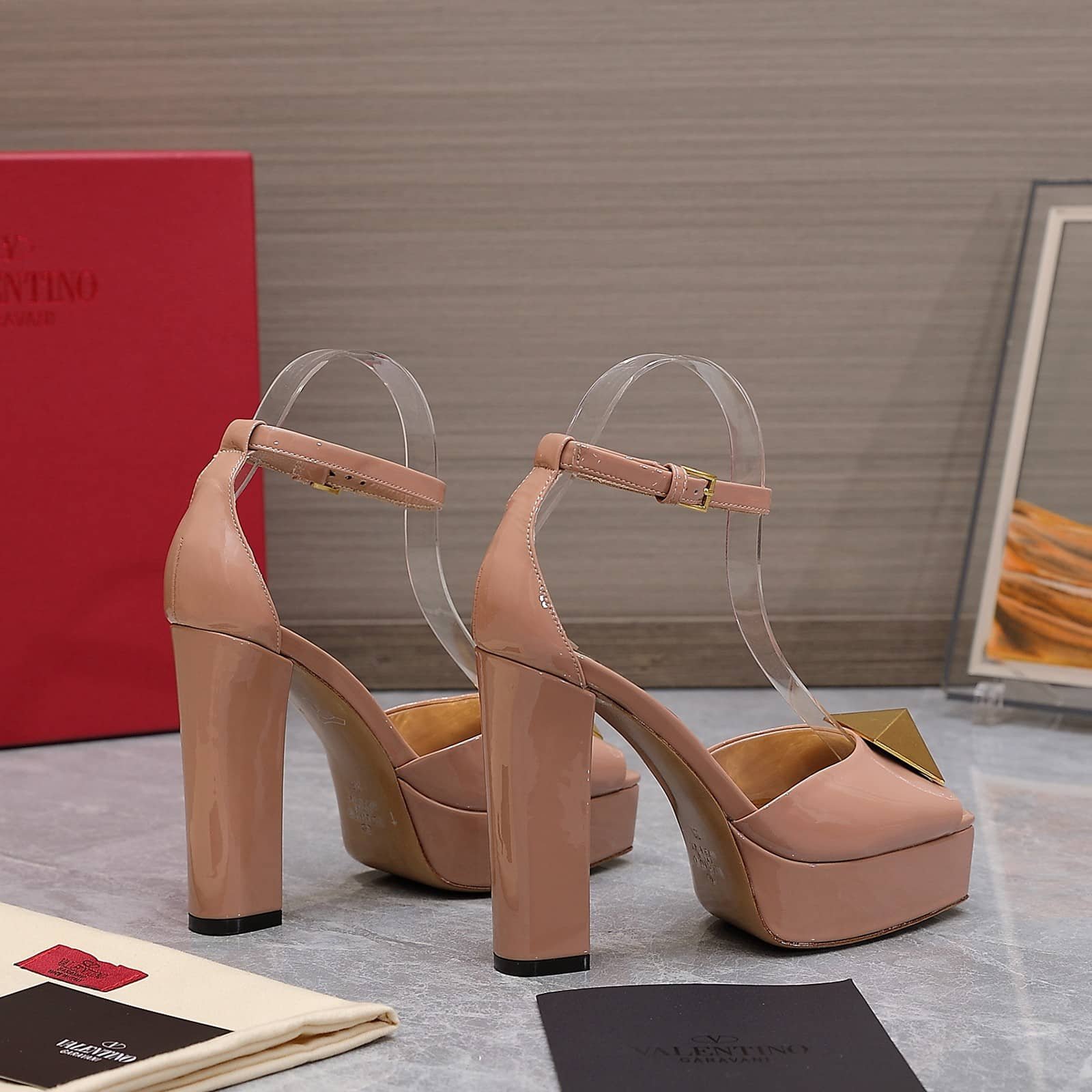 [S*per Vip 1:1] Va1e*ntin0 Garavani Open Toe Pump One Stud Platform Patent Leather Rose Cannelle 1W2S0Ea3Laf Gf9