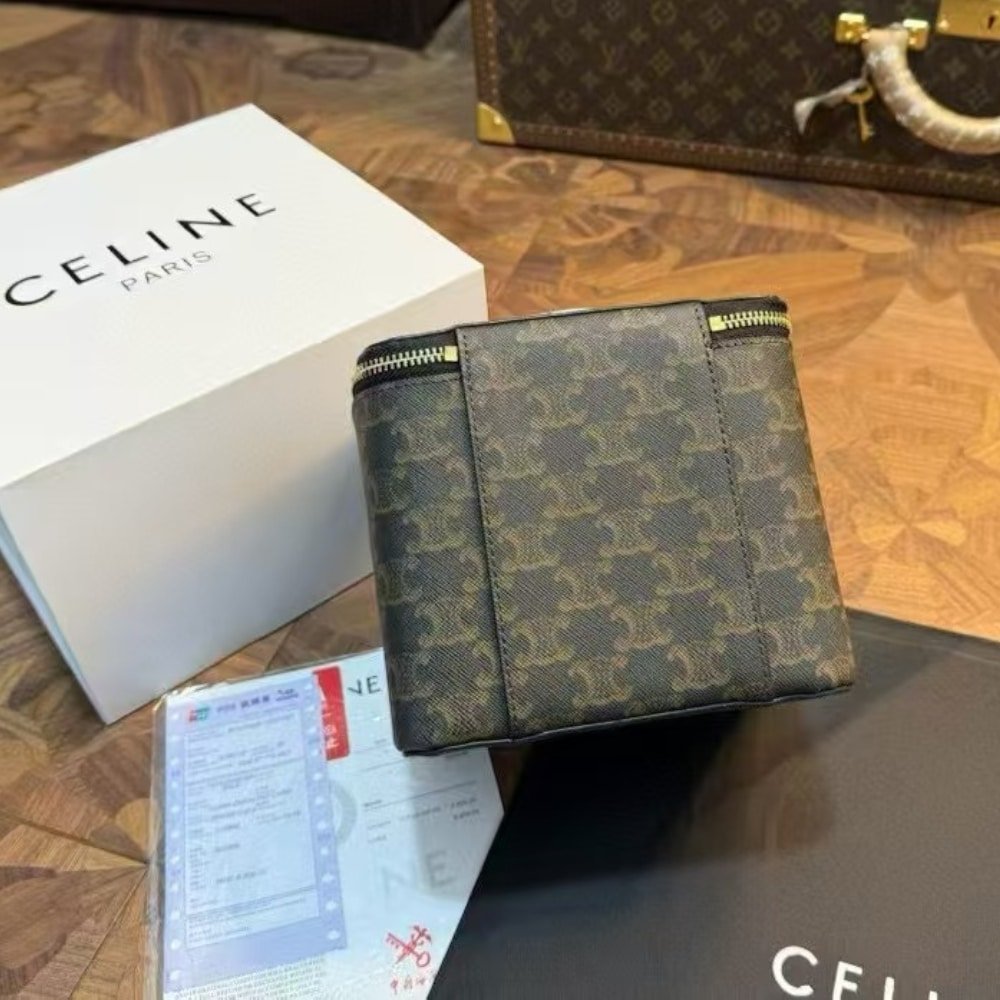 Ce1i*e Square Vanity Case In Triomphe Canvas And 18Cm