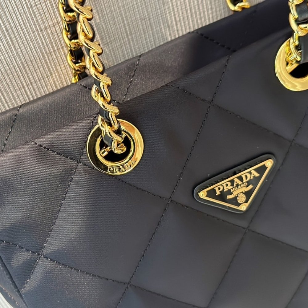 Pra*a Re Edition 1995 Chaîne Re Nylon Tote Bag Black 25Cm 1Bg468 2Aos F0002 V Coo
