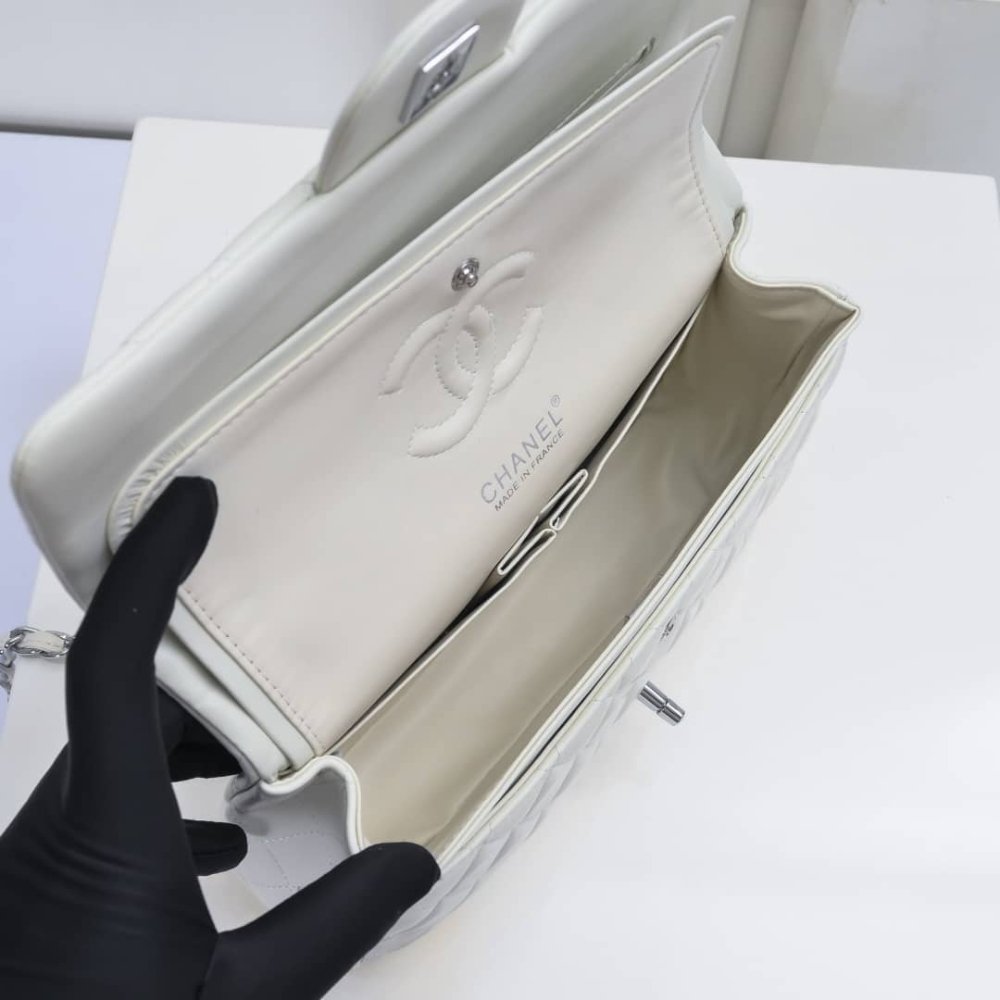 Ch**el Classic Double Flap Bag White Silver Hardware 25Cm