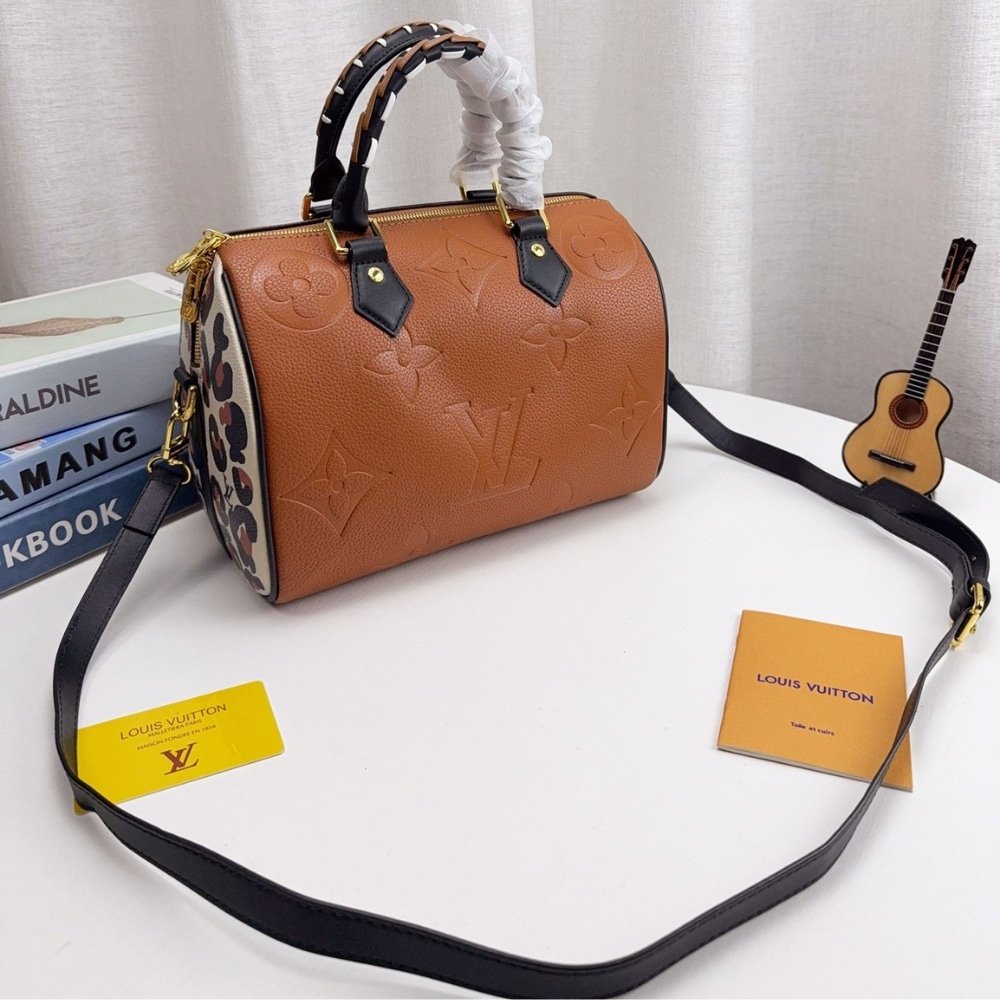 L0vis Vvtt0n Speedy Bandouliere Bag Wild At Heart Monogram Empreinte Giant Brown 26Cm