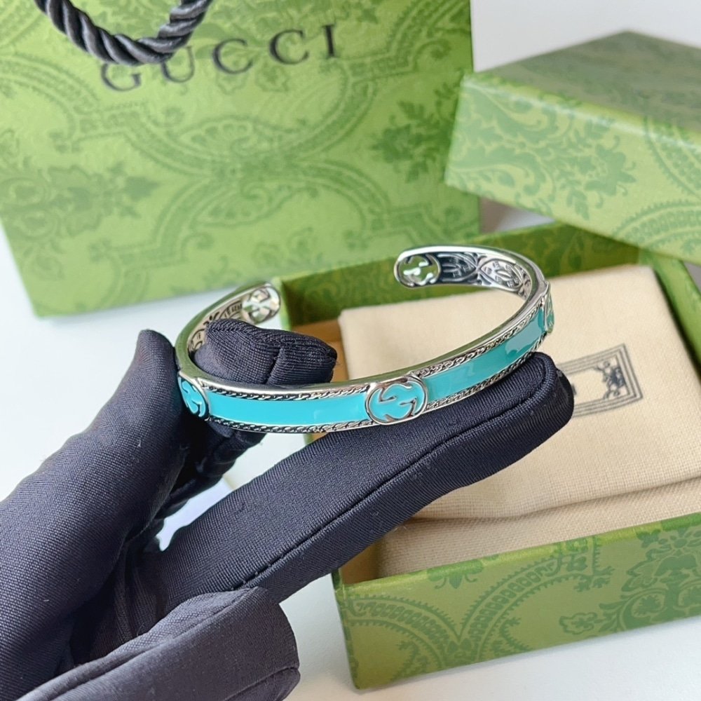 Gvc*1 Cuff Bracelet Interlocking Gg Sterling Silver Turquoise Enamel