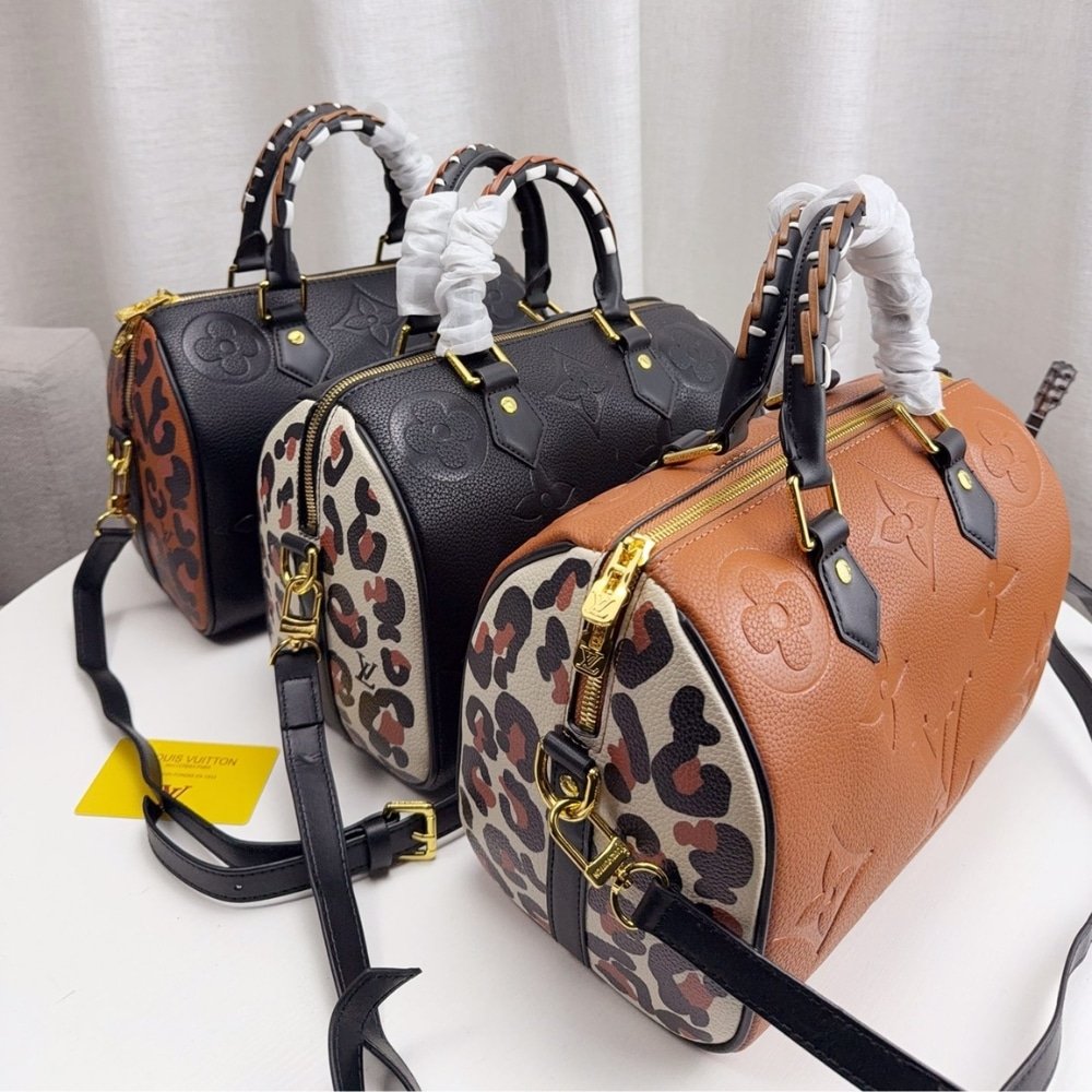 L0vis Vvtt0n Speedy Bandouliere Bag Wild At Heart Monogram Empreinte Giant Black 26Cm