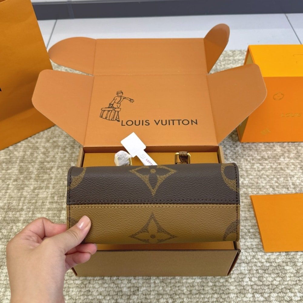 L0vis Vvtt0n Onthego BB Bag Brown 18Cm M46839