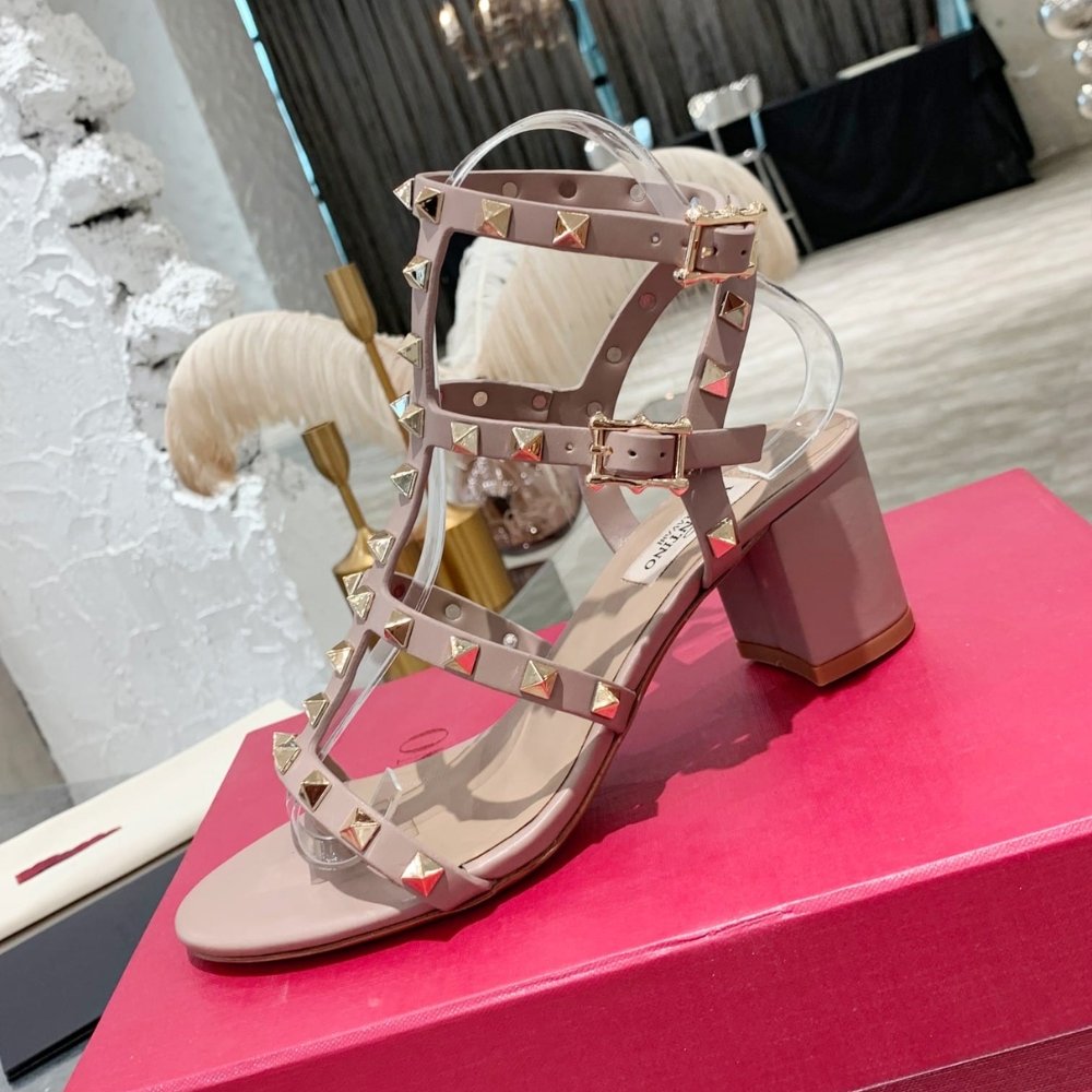 Va1e*ntin0 Garavani Rockstud Ankle Strap Sandal Beige 5W2S0491Vbp P45