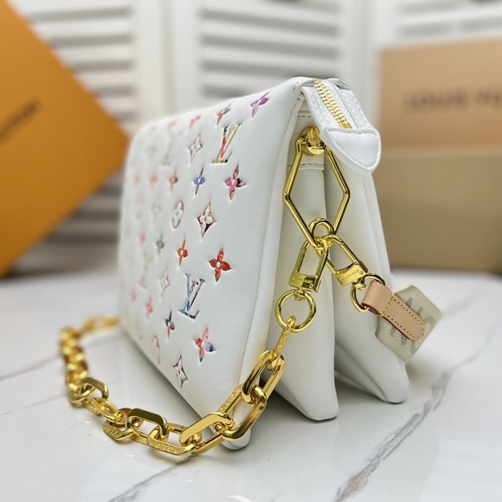 L0vis Vvtt0n Bolso Coussin PM White 26Cm M21209