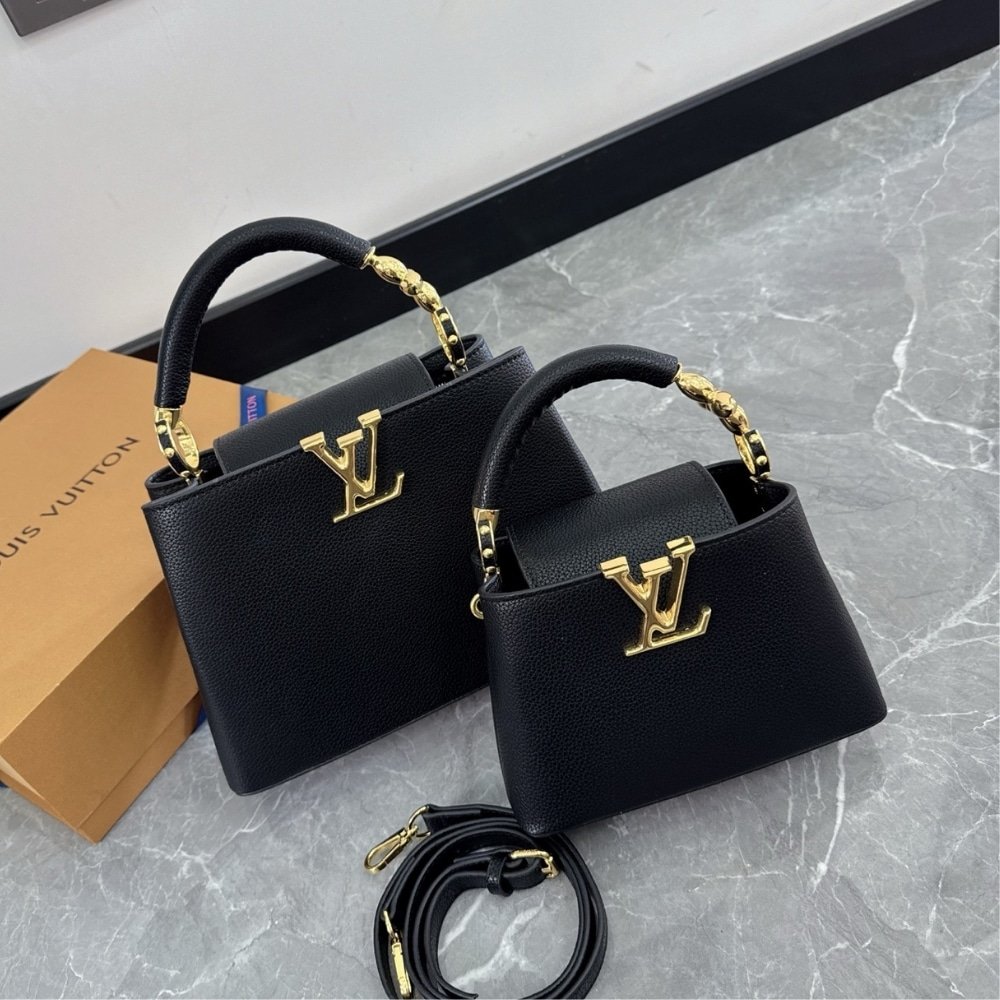 L0vis Vvtt0n Capucines BB Black 27Cm M24698