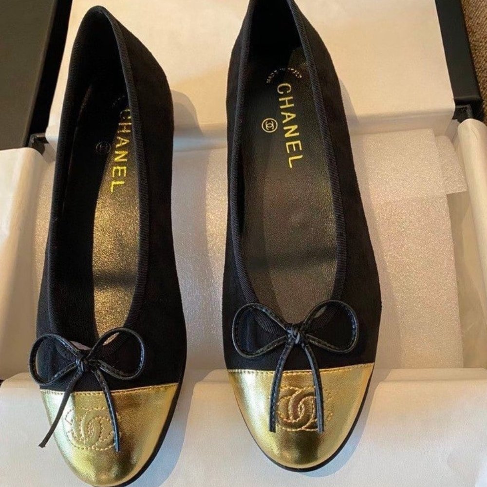 Ch**el Leather Cap Toe Ballet Flats Black Gold