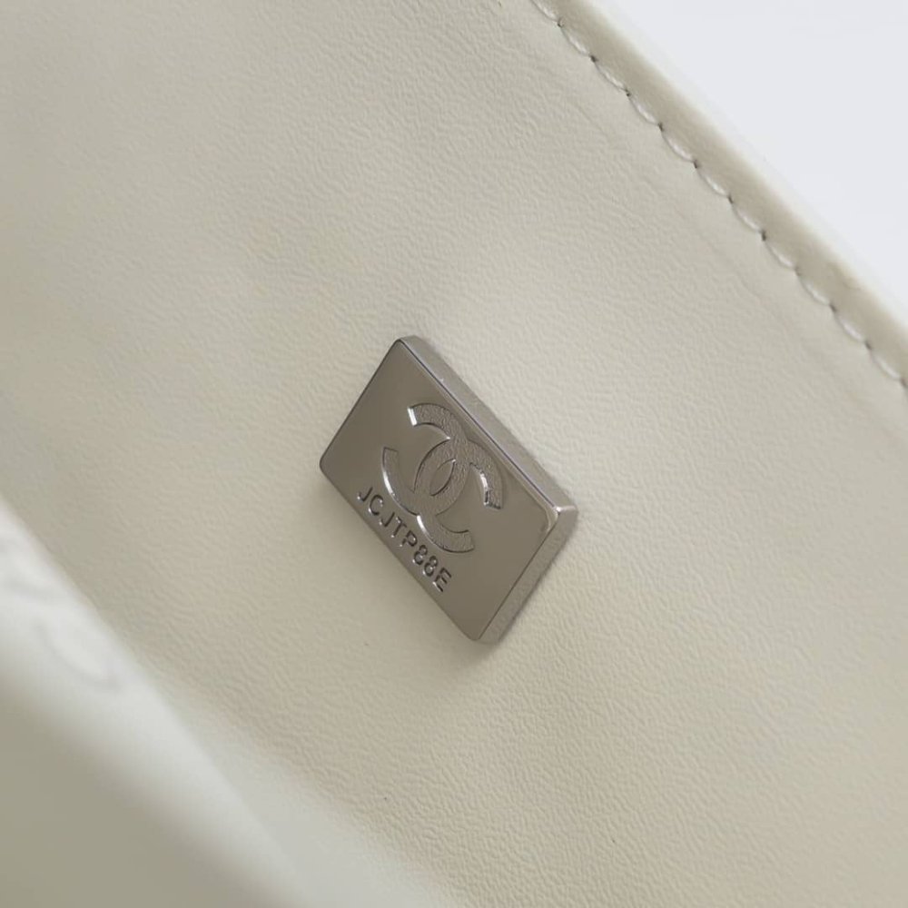 Ch**el Classic Double Flap Bag White Silver Hardware 25Cm