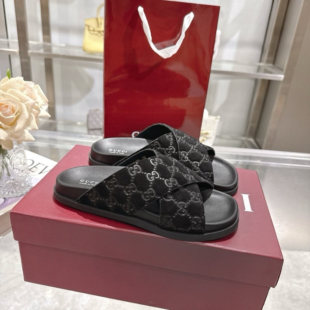 Gvc*1 Men Slide Sandal Black 834940 Aaduo 1000