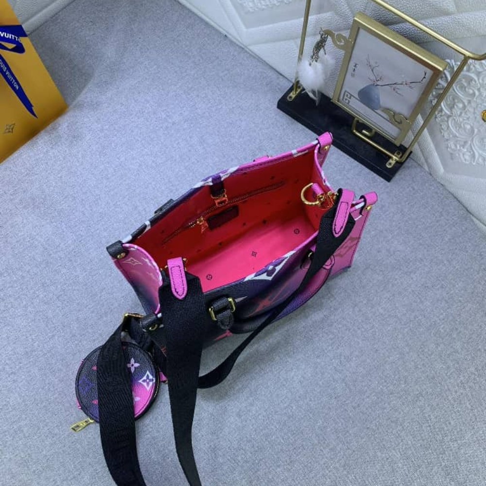 L0vis Vvtt0n Onthego Pm Midnight Fuchsia 25Cm