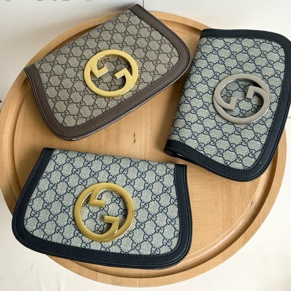 Gvc*1 Blondie Shoulder Bag Gold Hardware Blue 28Cm