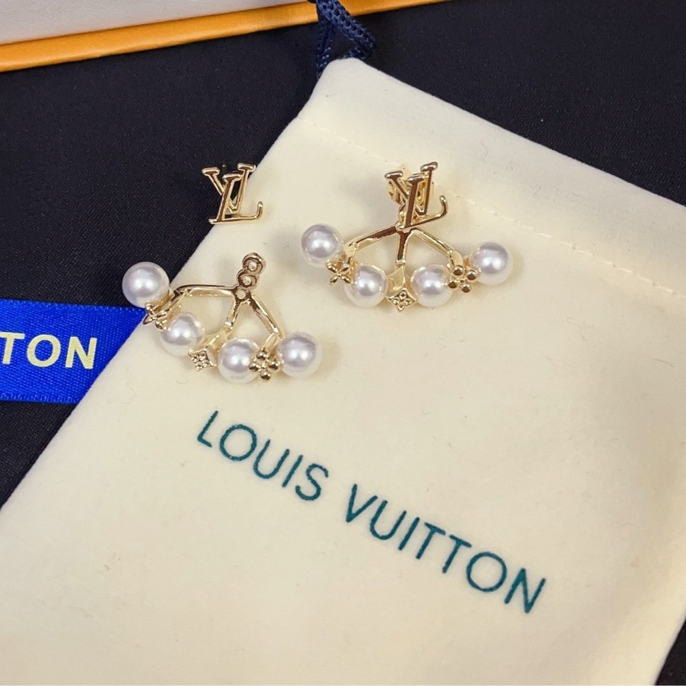 L0vis Vvtt0n Lv Minigram Pearls Earrings