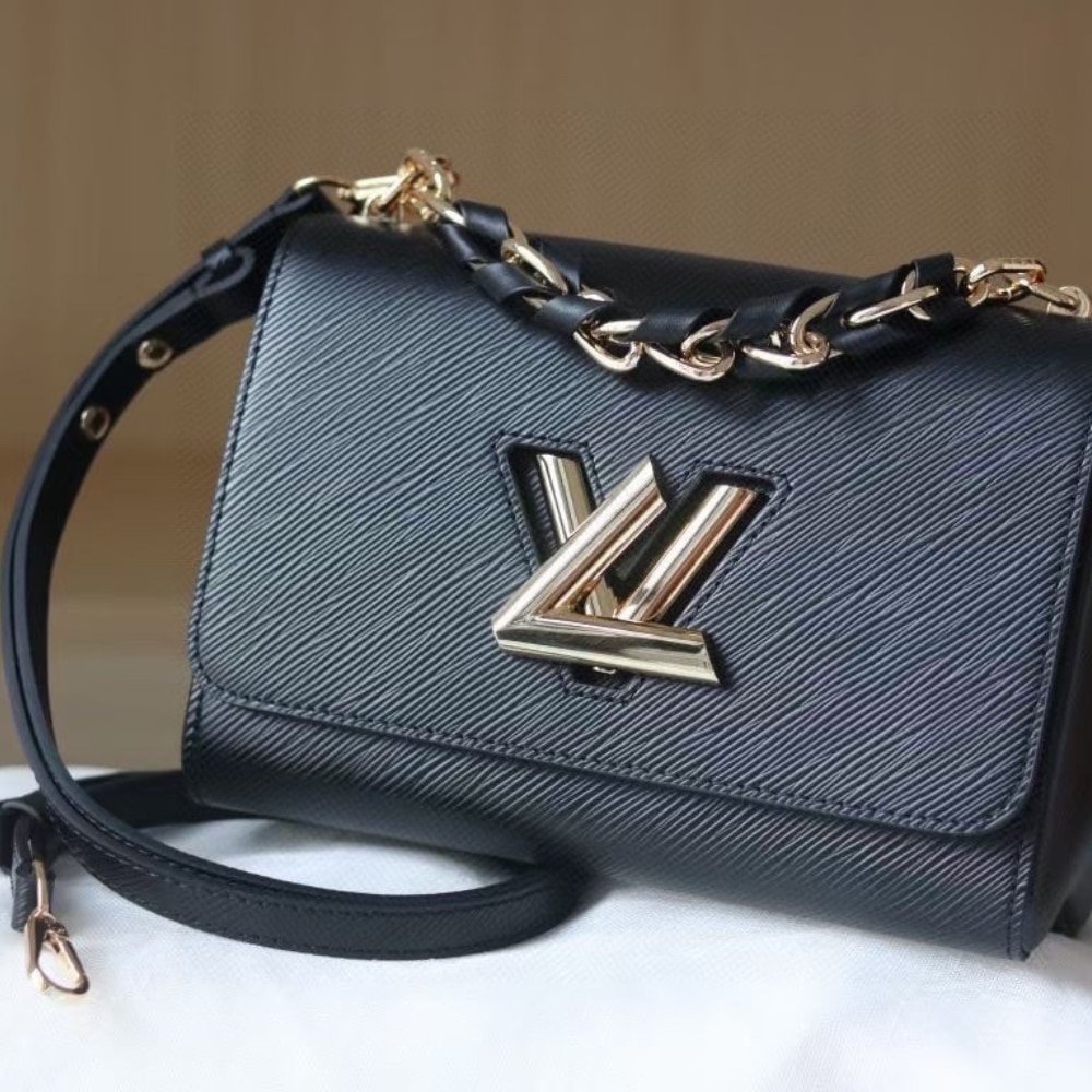 L0vis Vvtt0n Lv Twist MM Handbag Black 23Cm