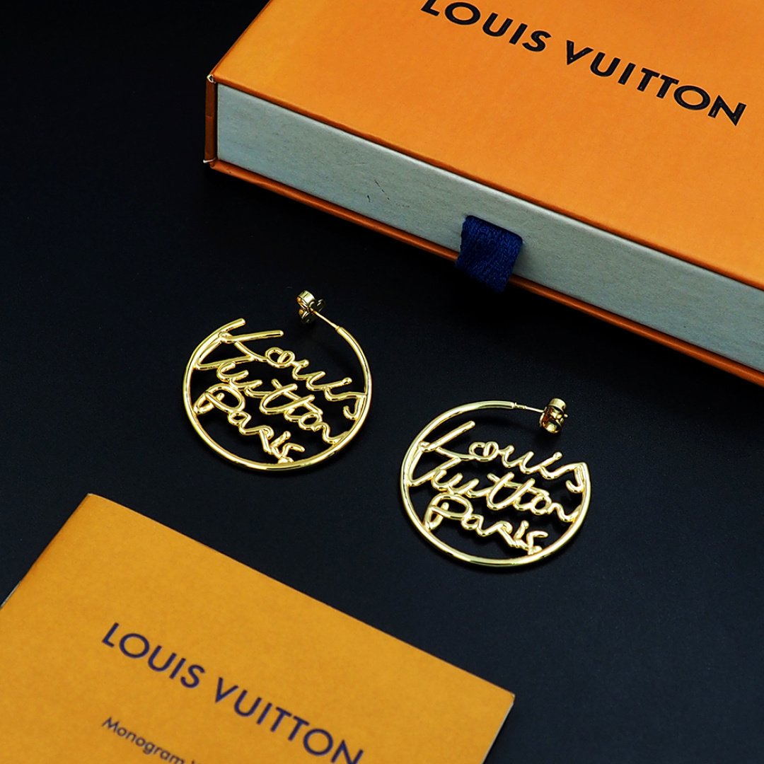 L0vis Vvtt0n Lv Script Earrings Gold M03239