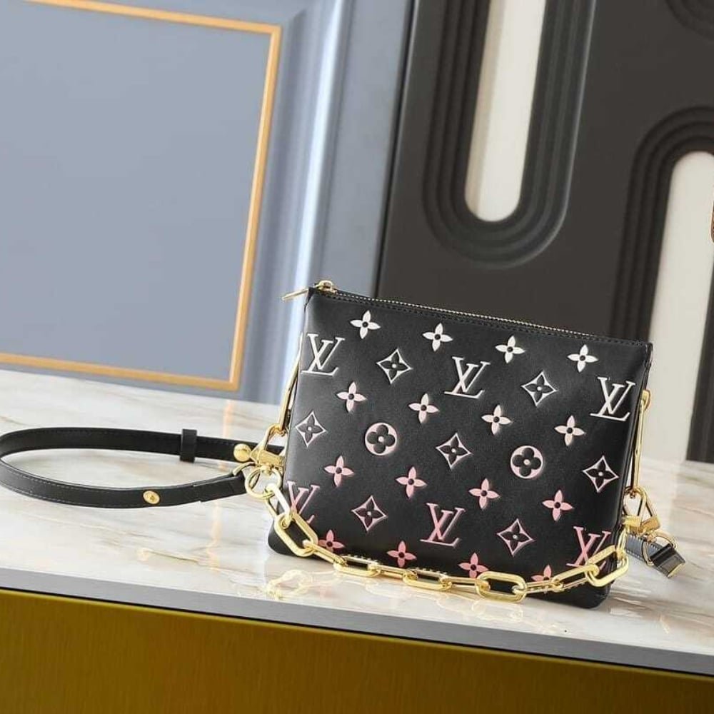 L0vis Vvtt0n Coussin BB Bag Black Pink 21Cm M12159
