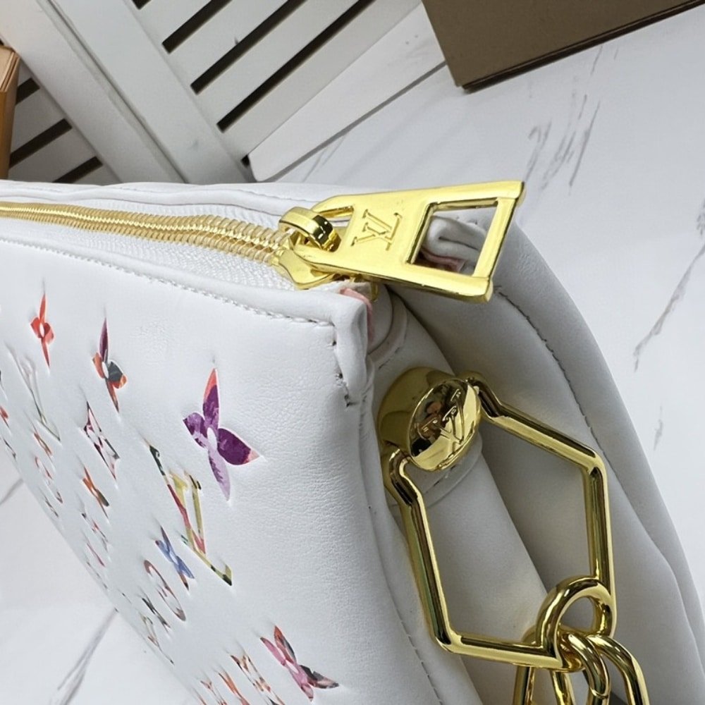 L0vis Vvtt0n Bolso Coussin PM White 26Cm M21209