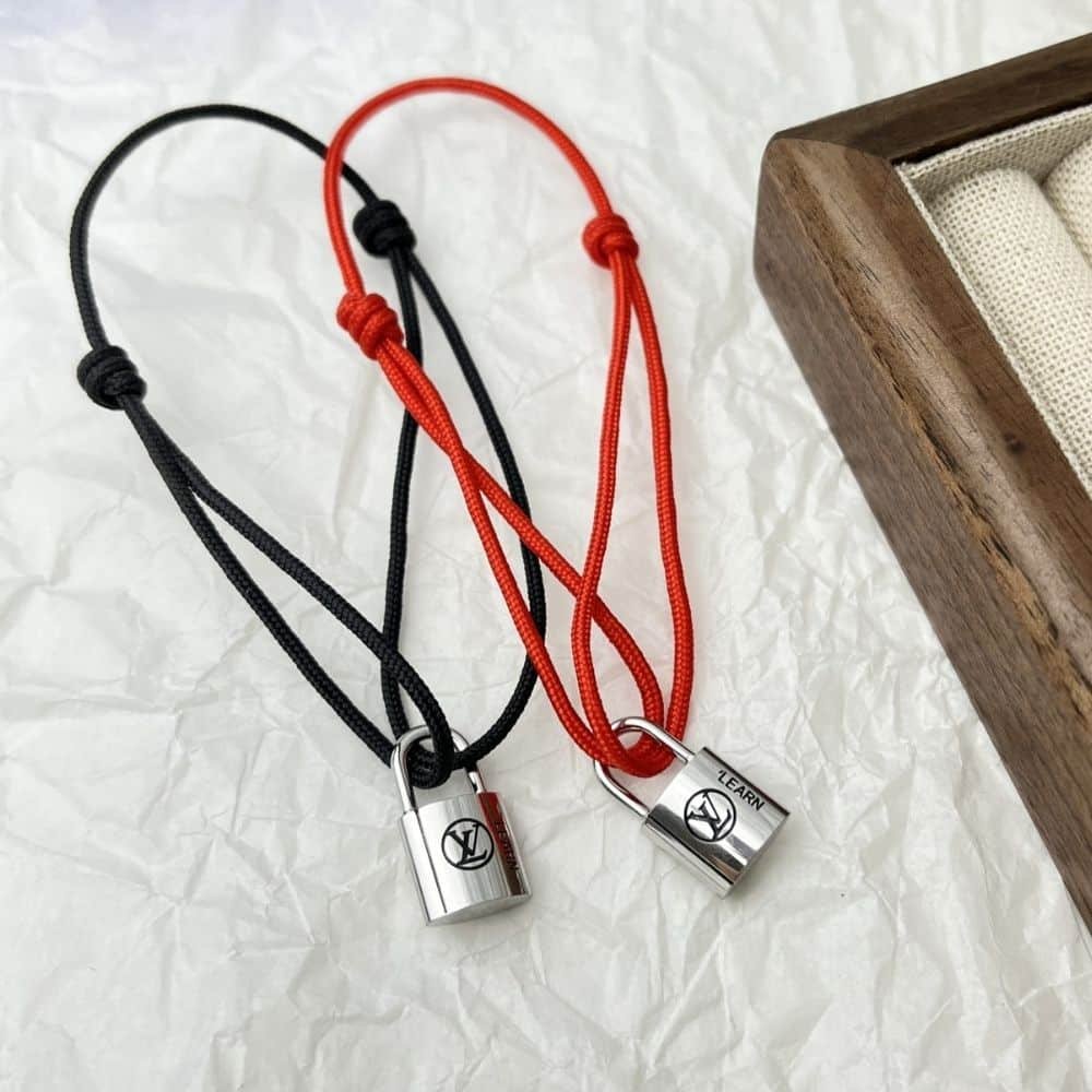 L0vis Vvtt0n Silver Lockit Bracelet Black Q05942