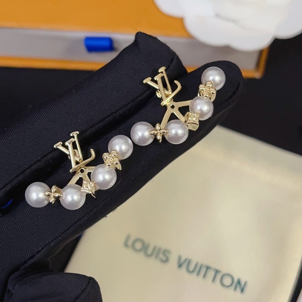 L0vis Vvtt0n Lv Minigram Pearls Earrings