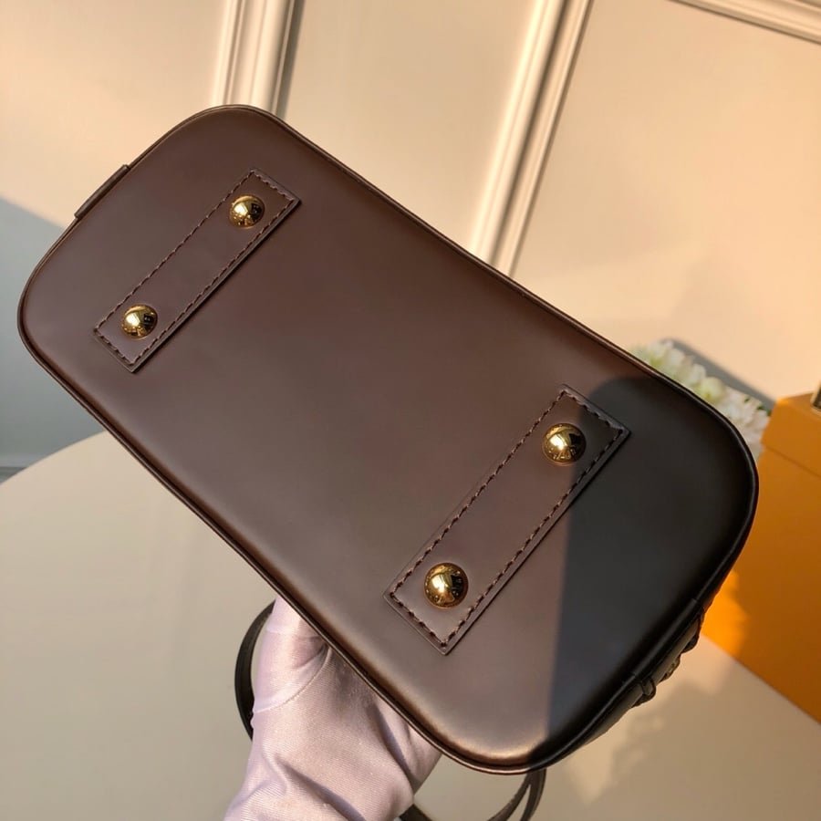 L0vis Vvtt0n Alma PM Damier Ebene 32Cm N53151