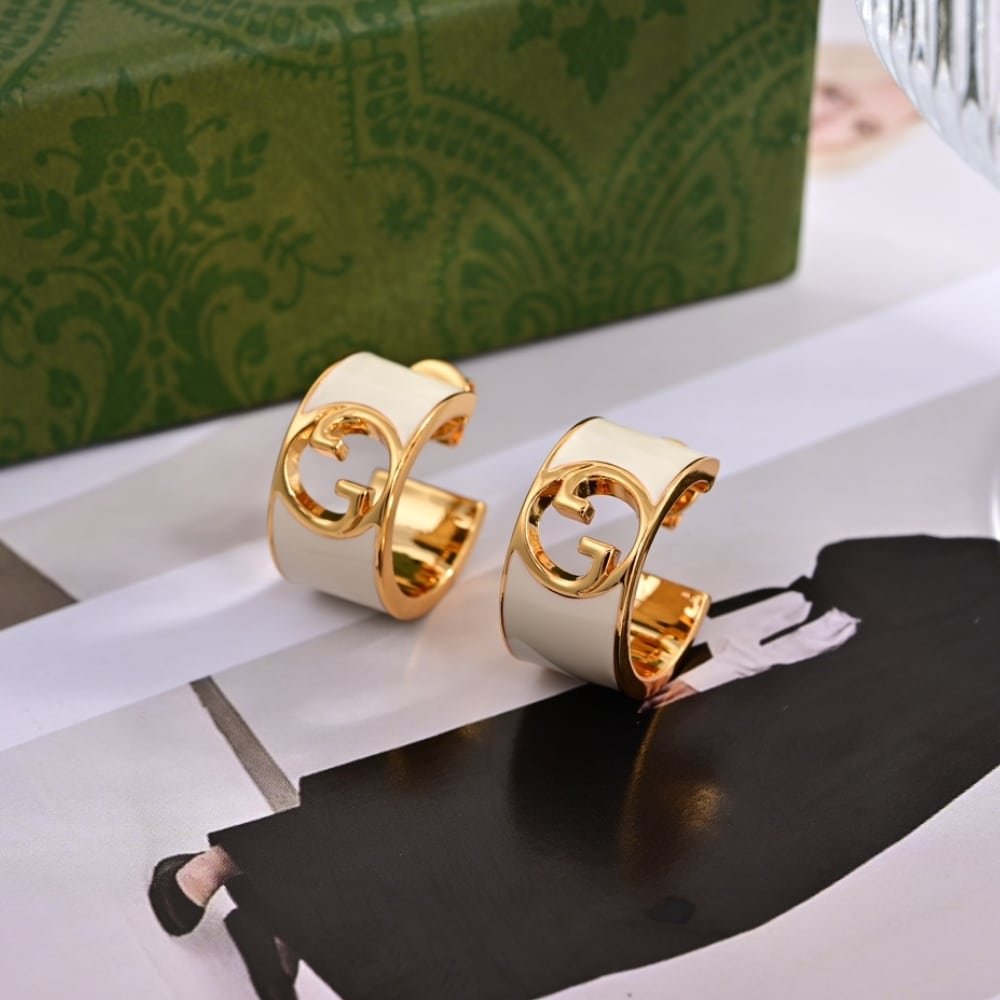 Gvc*1 Blondie Enamel Hoop Earrings Ivory Enamel 796764 J1630 8078