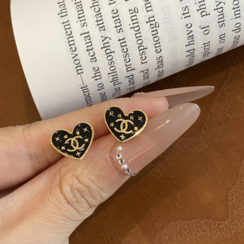 Ch**el Metal Enamel Cc Heart Earrings Gold Black