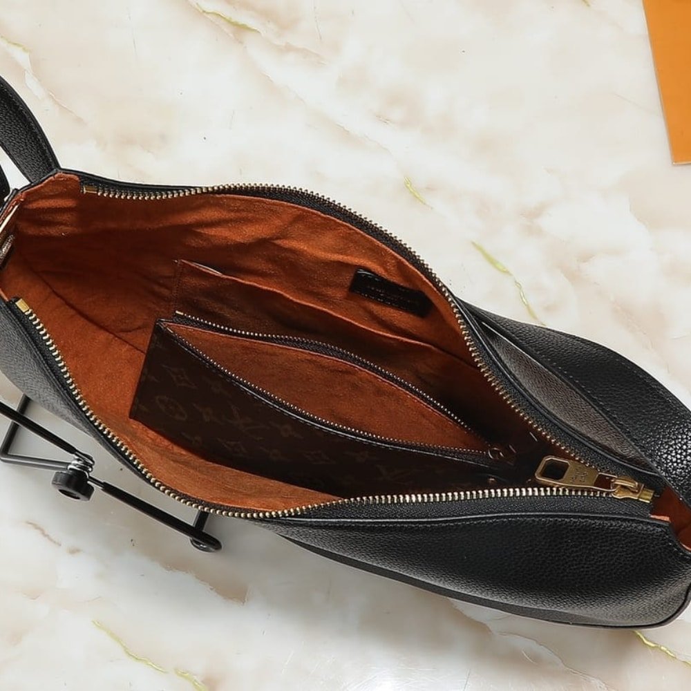 L0vis Vvtt0n Low Key Cookie MM Black 32Cm M14417