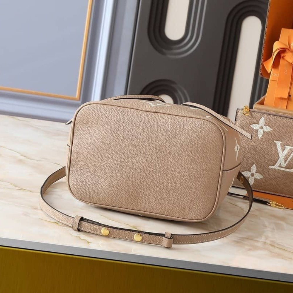 L0vis Vvtt0n Néonoé Mm Bag Arizona 25Cm M45808