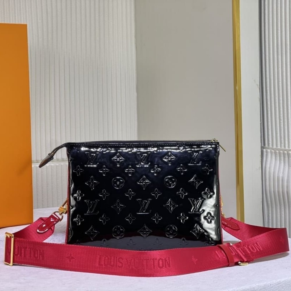 L0vis Vvtt0n Coussin PM Bag Black Red 26Cm