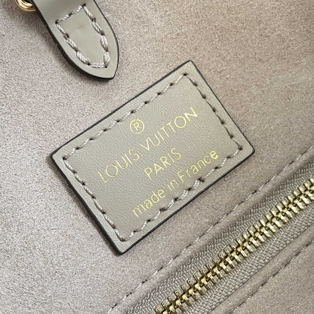 L0vis Vvtt0n Onthego Mm Dove Cream 35Cm M45494