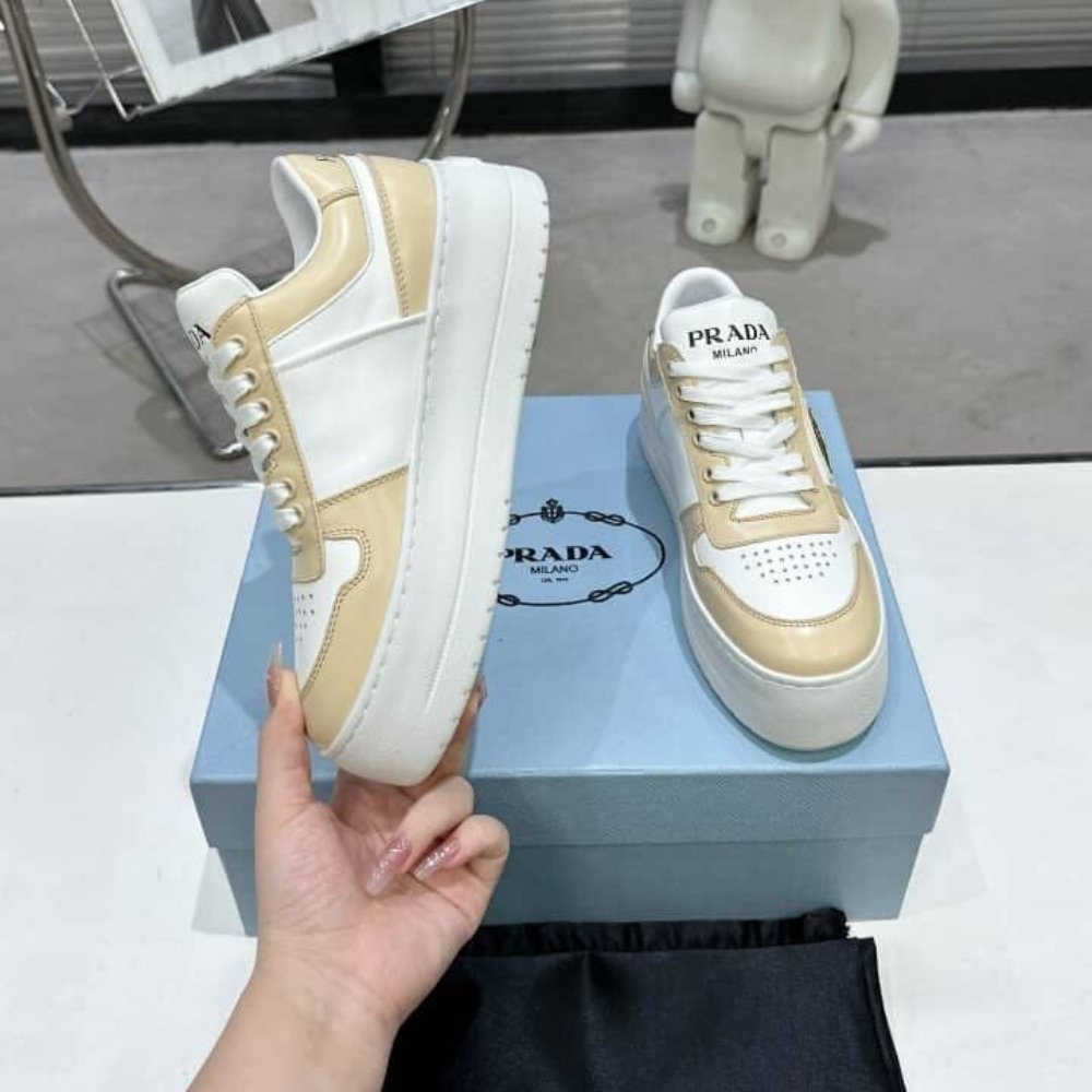 Pra*a Downtown Bold Leather Sneakers Desert And White 1E792M 3Lpg F0P09 F 050