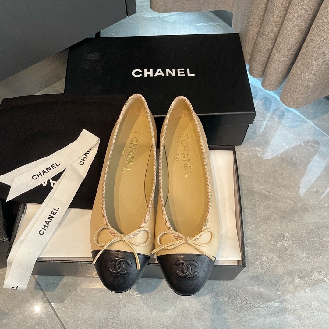 Ch**el Ballerina Beige And Black G02819 X01000 C0204