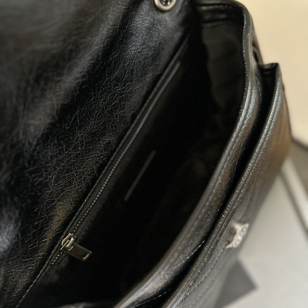 Sa1nt Lau*nt Niki Medium In Vintage Leather Black 28Cm 6331580En041000