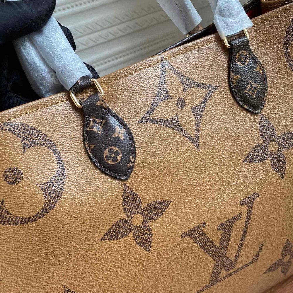 L0vis Vvtt0n Onthego GM Monogram Canvas 41Cm M45320