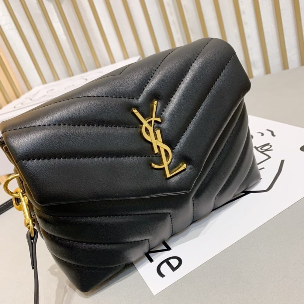 Sa1nt Lau*nt Loulou Toy Strap Bag In Quilted Leather Black 20Cm 678401Dv7071000